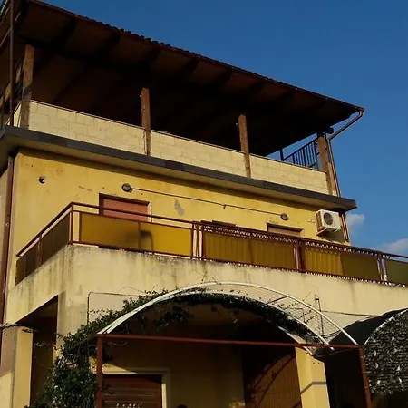 L'oasi Dei Gelsomini Guest house *